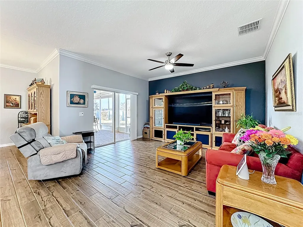 13000 Yale Bluff Drive Grand Island FL 32735