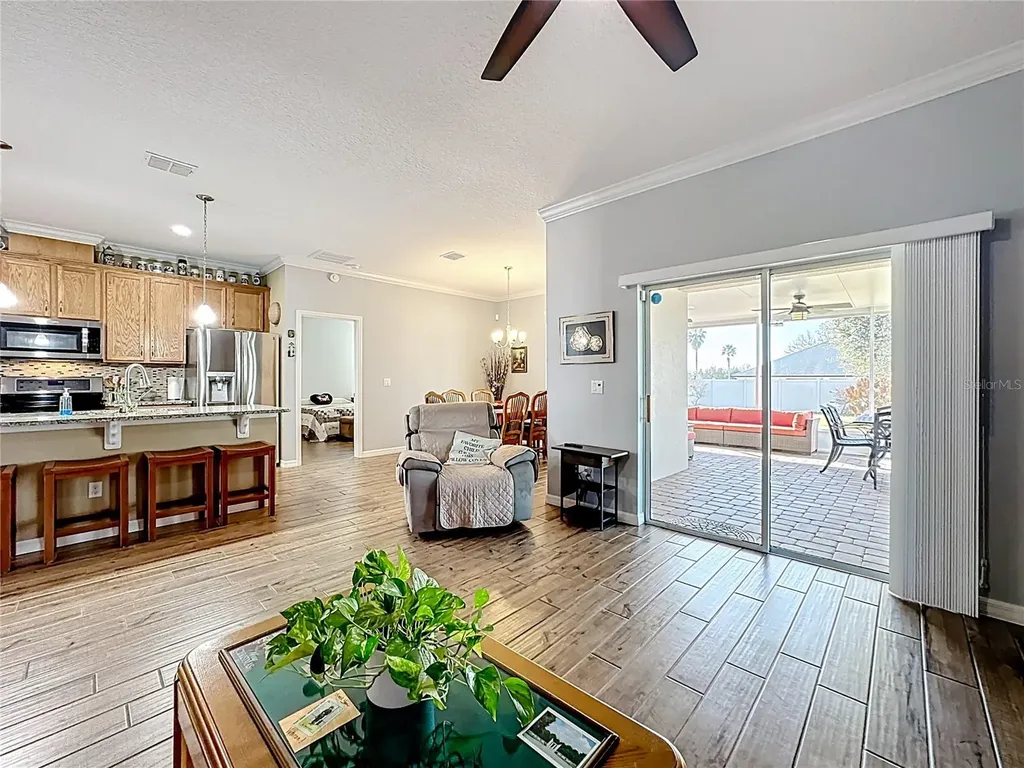 13000 Yale Bluff Drive Grand Island FL 32735