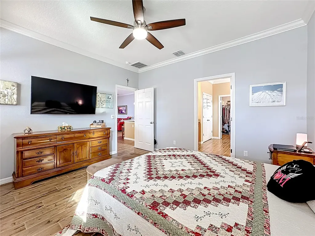13000 Yale Bluff Drive Grand Island FL 32735
