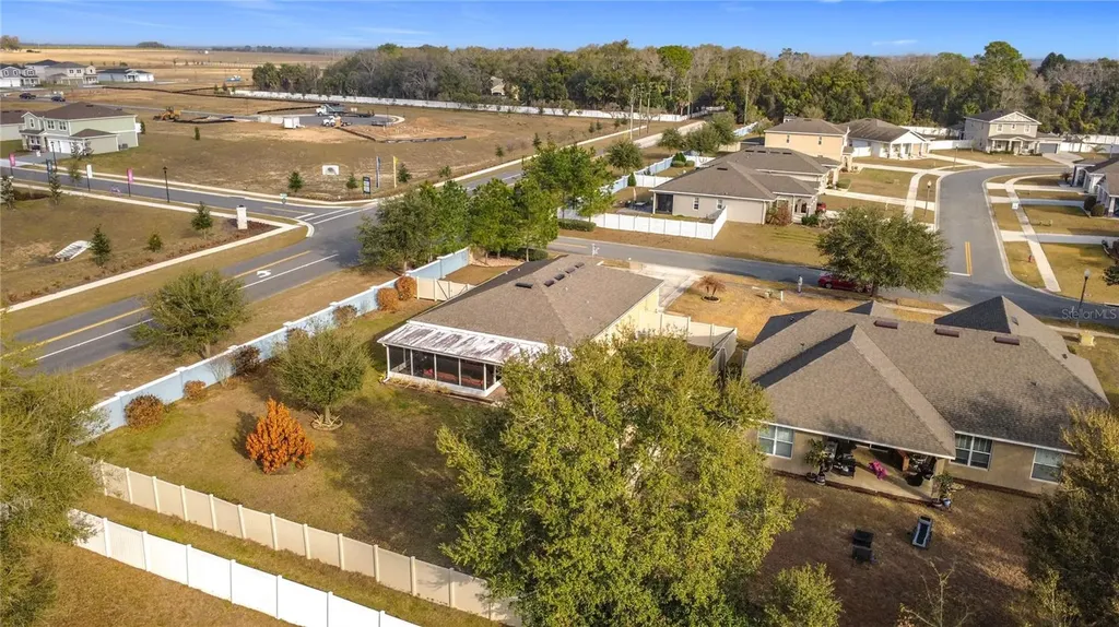 13000 Yale Bluff Drive Grand Island FL 32735