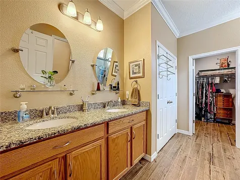 13000 Yale Bluff Drive Grand Island FL 32735