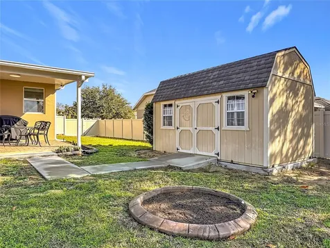 13000 Yale Bluff Drive Grand Island FL 32735