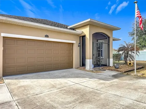 13000 Yale Bluff Drive Grand Island FL 32735