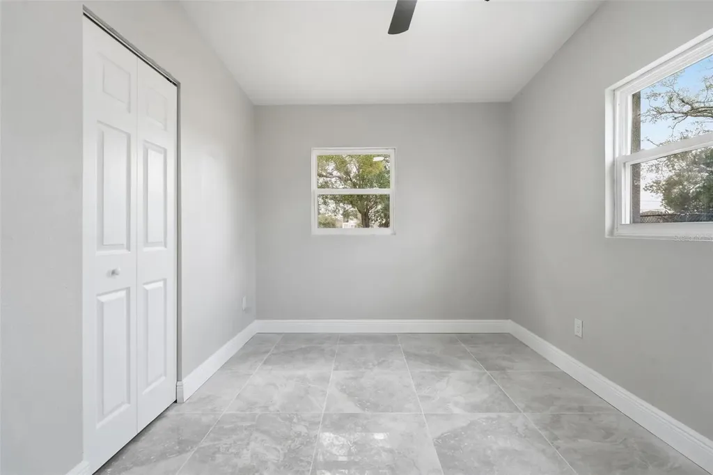 2139 W Gore Street Orlando FL 32805