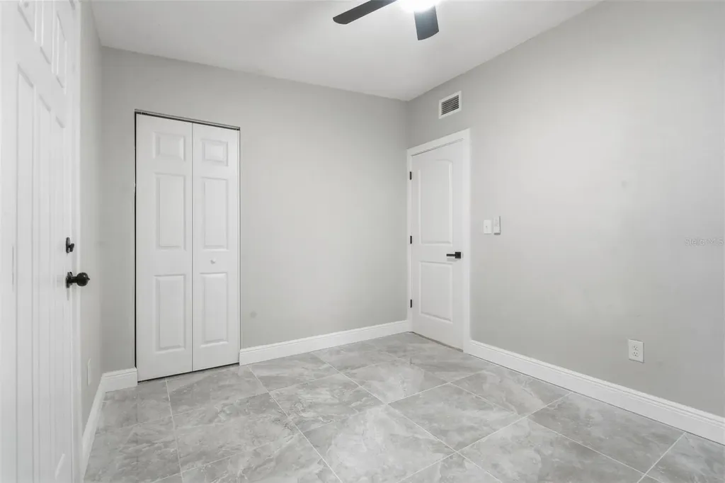 2139 W Gore Street Orlando FL 32805