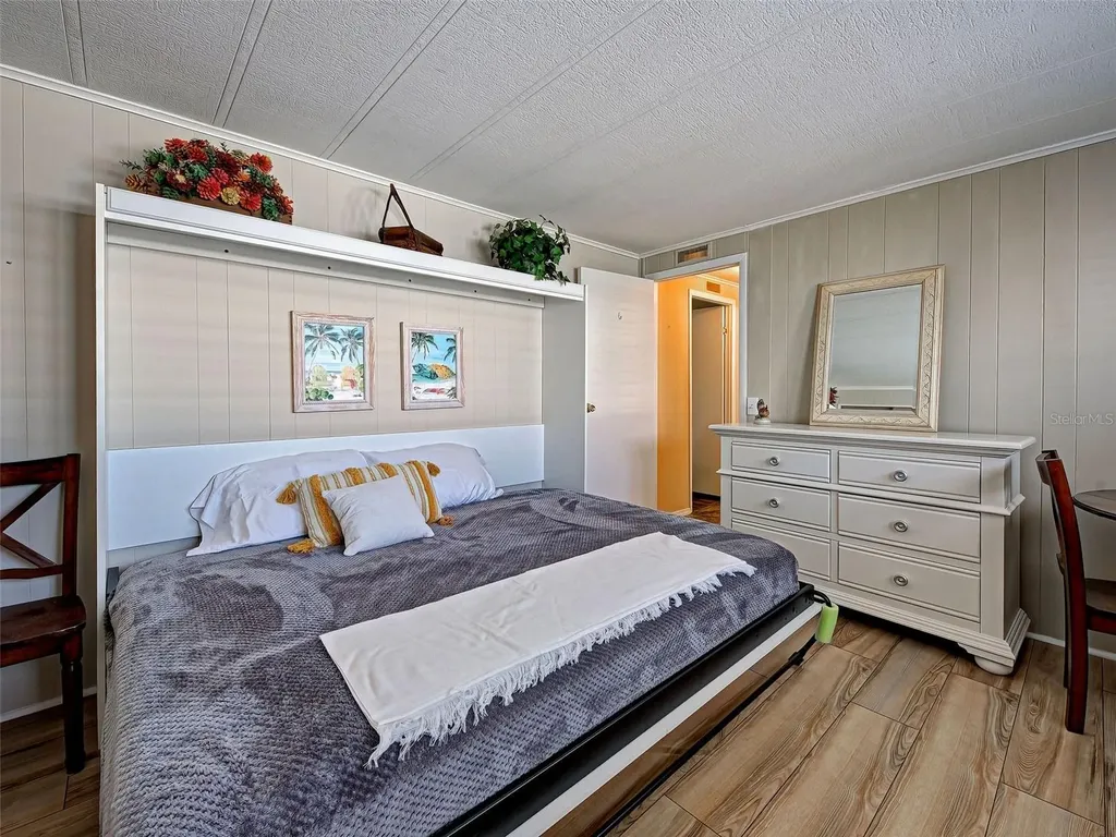 252 Sun Air Circle Osprey FL 34229