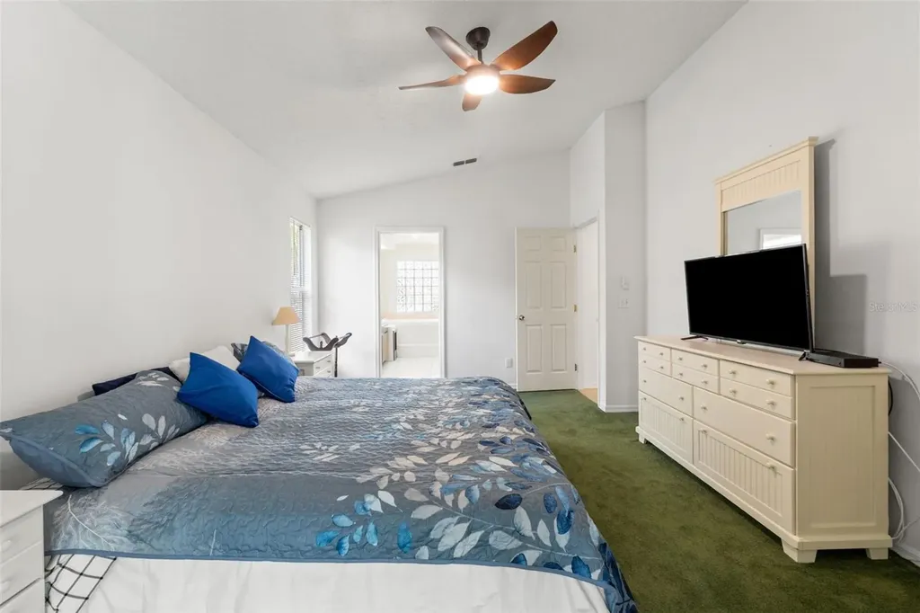 958 Ridgewood Terrace Tarpon Springs FL 34689
