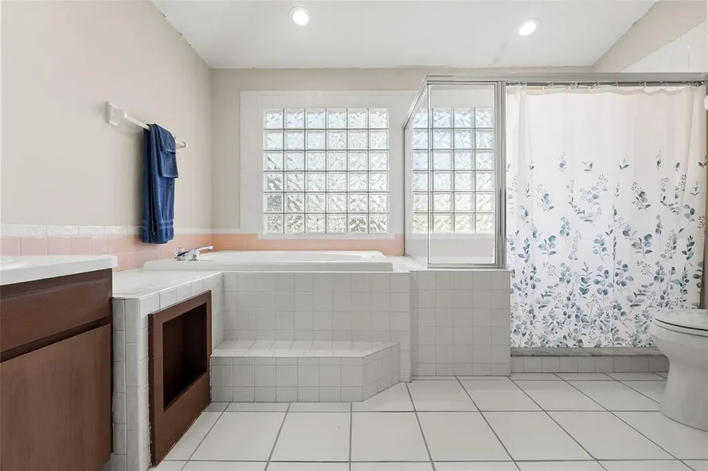 958 Ridgewood Terrace Tarpon Springs FL 34689