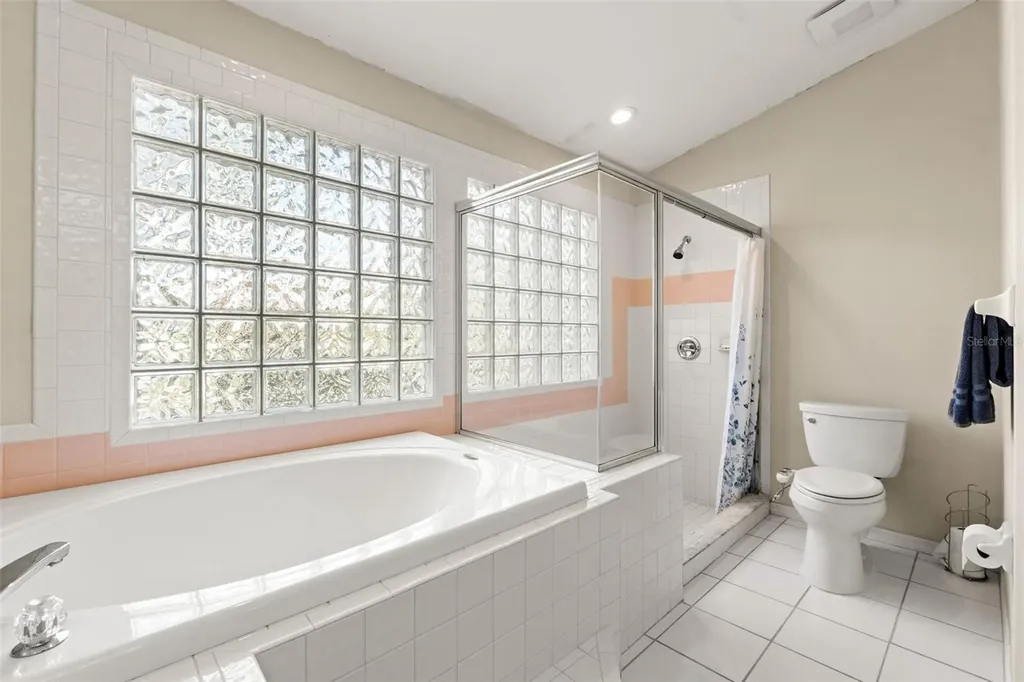 958 Ridgewood Terrace Tarpon Springs FL 34689
