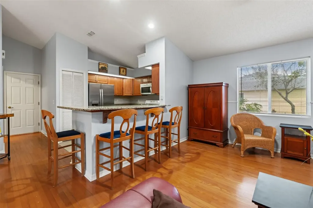 958 Ridgewood Terrace Tarpon Springs FL 34689