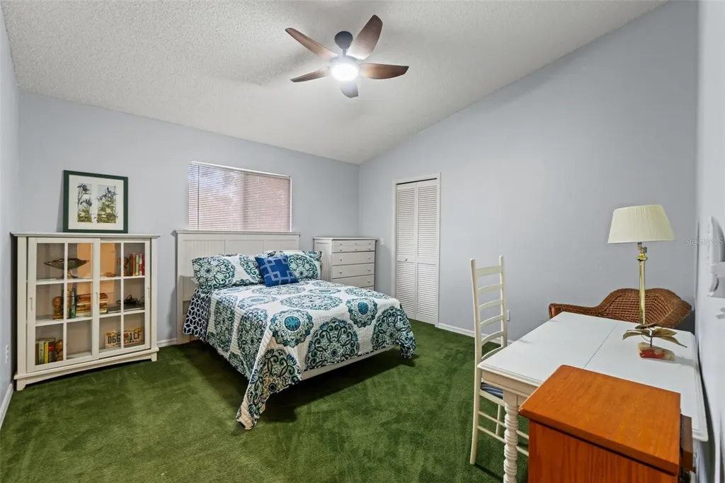958 Ridgewood Terrace Tarpon Springs FL 34689