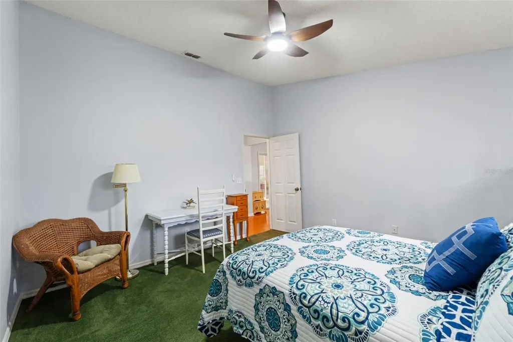 958 Ridgewood Terrace Tarpon Springs FL 34689