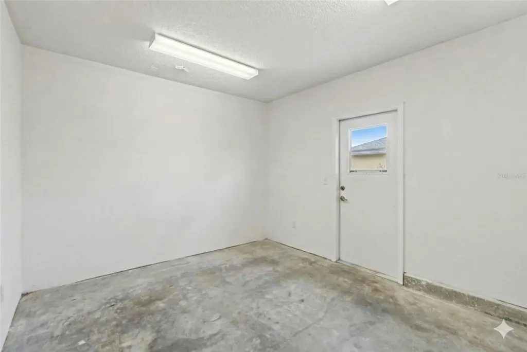 958 Ridgewood Terrace Tarpon Springs FL 34689