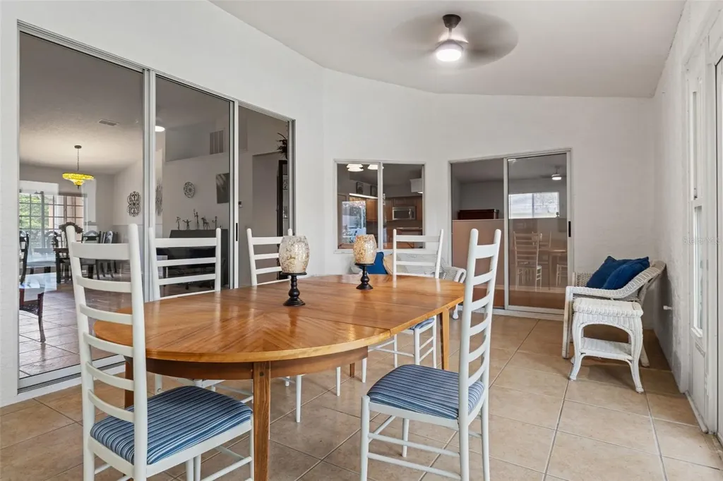 958 Ridgewood Terrace Tarpon Springs FL 34689