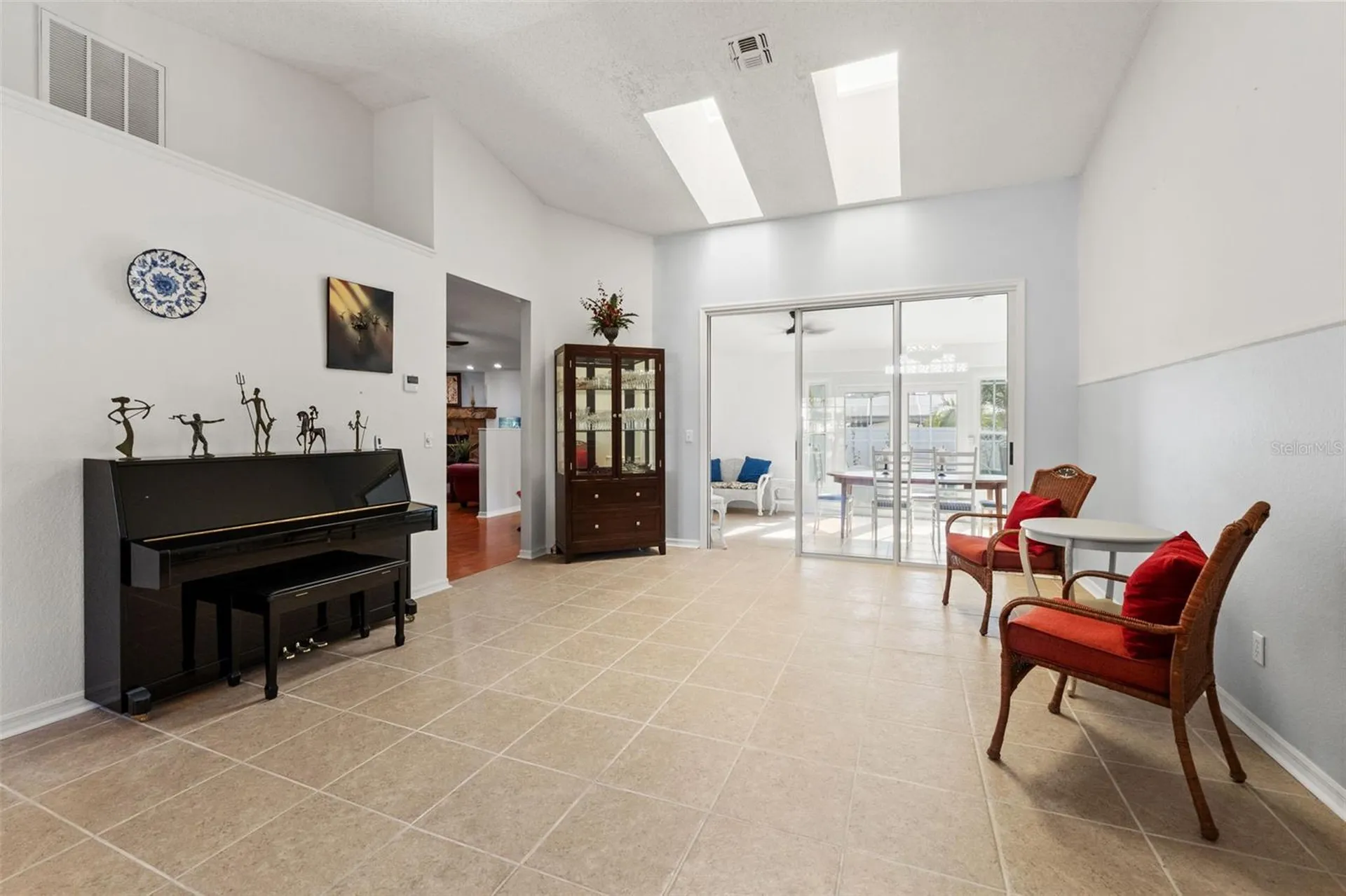 958 Ridgewood Terrace Tarpon Springs FL 34689