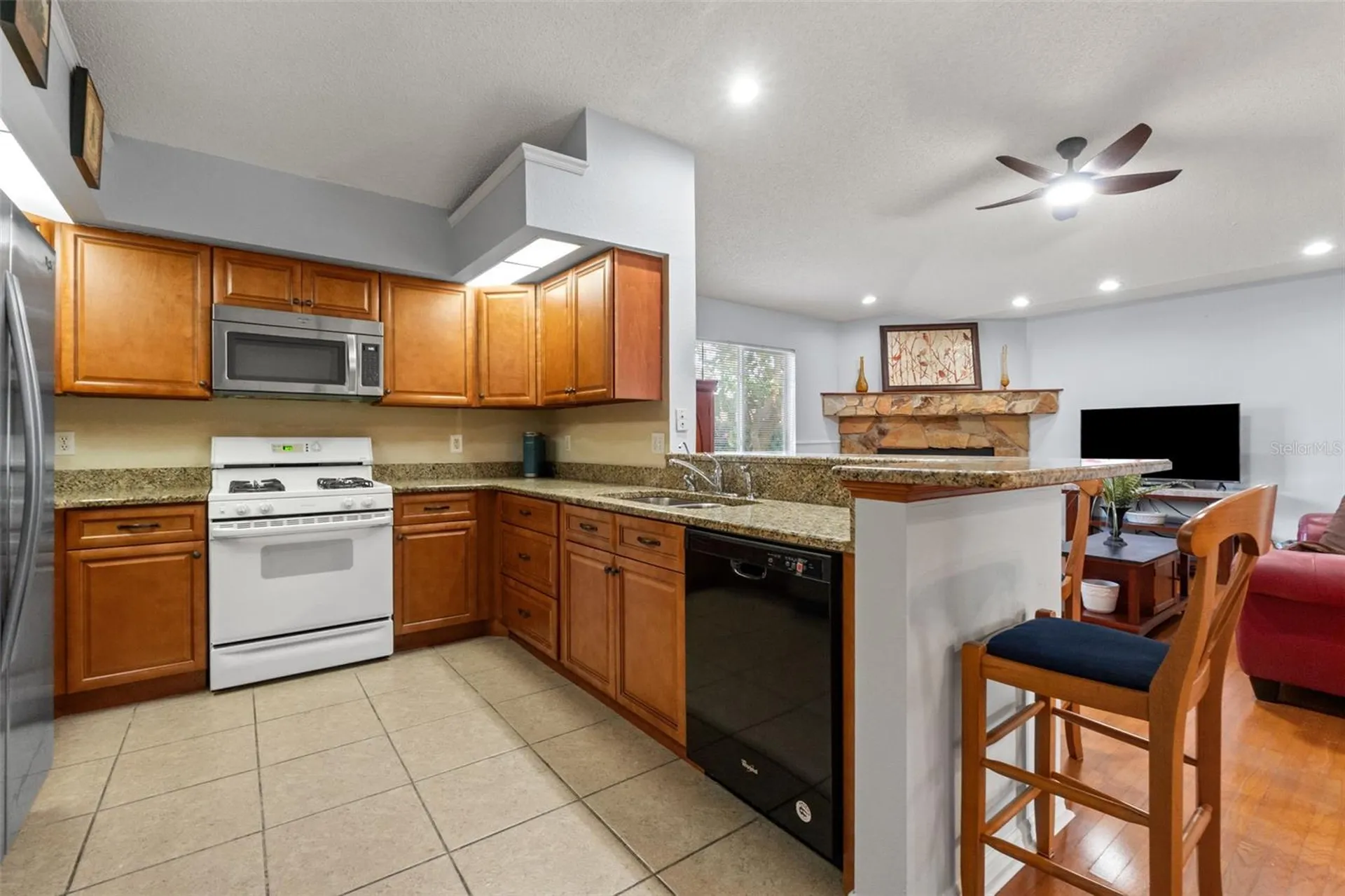 958 Ridgewood Terrace Tarpon Springs FL 34689
