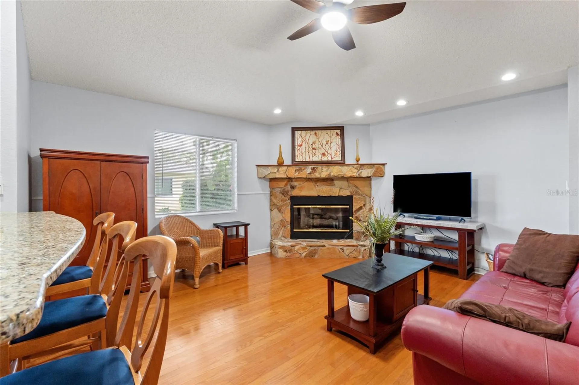 958 Ridgewood Terrace Tarpon Springs FL 34689