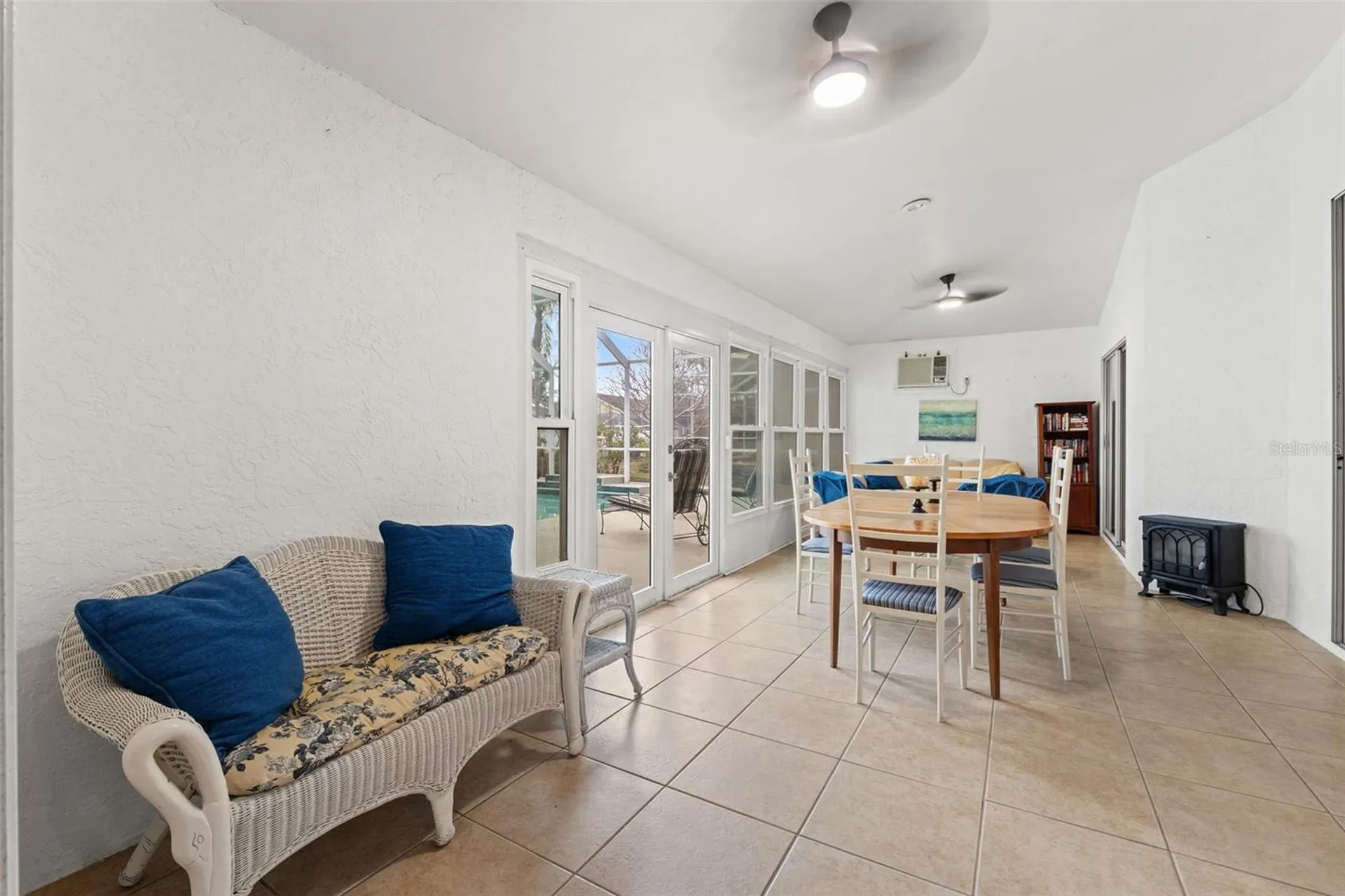 958 Ridgewood Terrace Tarpon Springs FL 34689