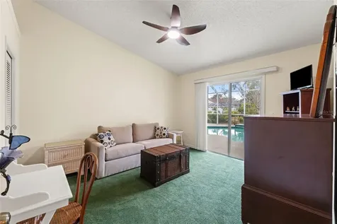 958 Ridgewood Terrace Tarpon Springs FL 34689