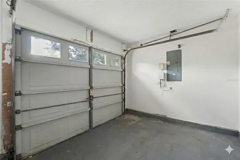958 Ridgewood Terrace Tarpon Springs FL 34689