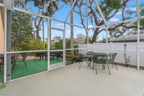 958 Ridgewood Terrace Tarpon Springs FL 34689