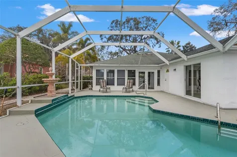 958 Ridgewood Terrace Tarpon Springs FL 34689