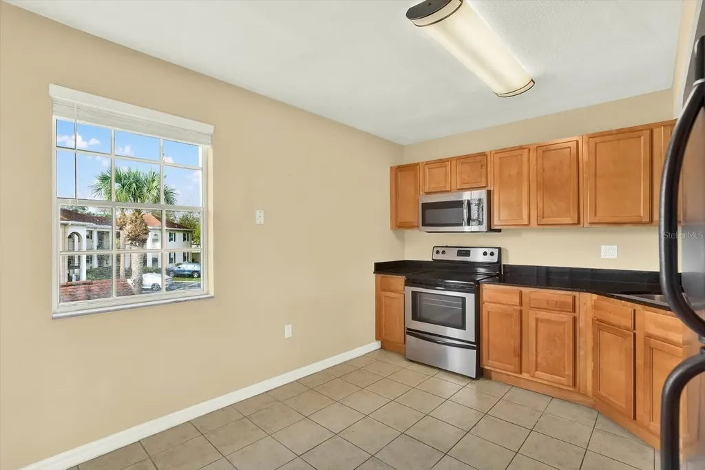 10330 Carrollwood Lane Tampa FL 33618