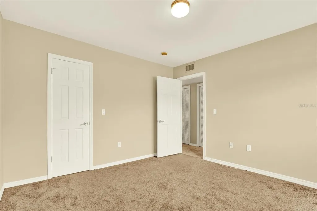 10330 Carrollwood Lane Tampa FL 33618