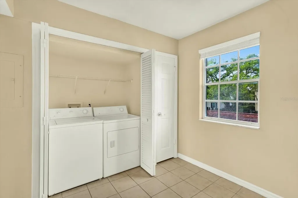 10330 Carrollwood Lane Tampa FL 33618