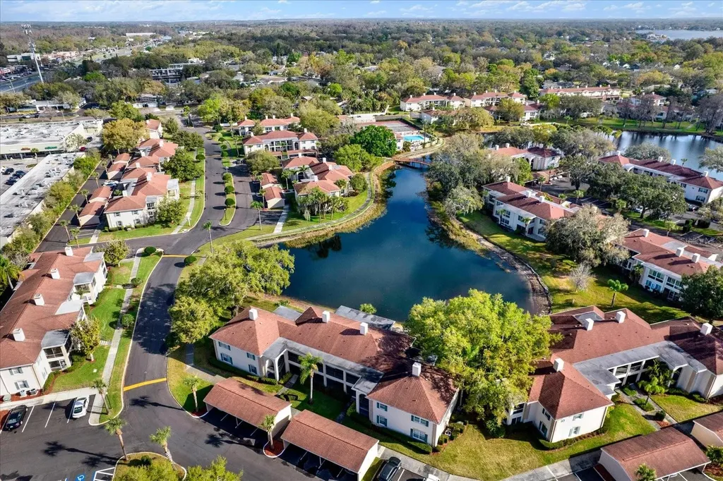 10330 Carrollwood Lane Tampa FL 33618