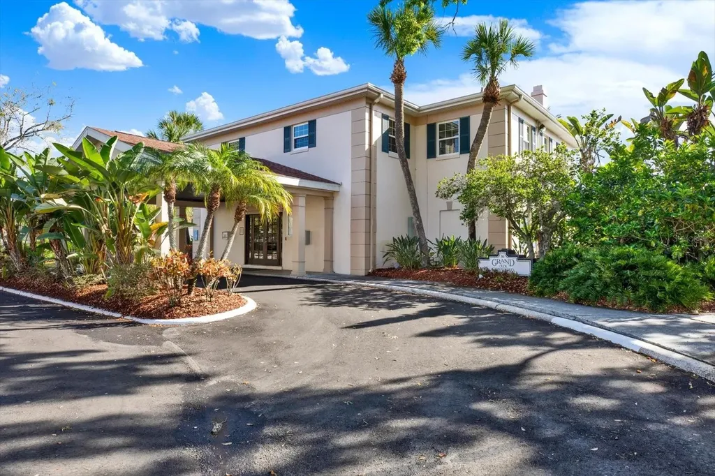 10330 Carrollwood Lane Tampa FL 33618
