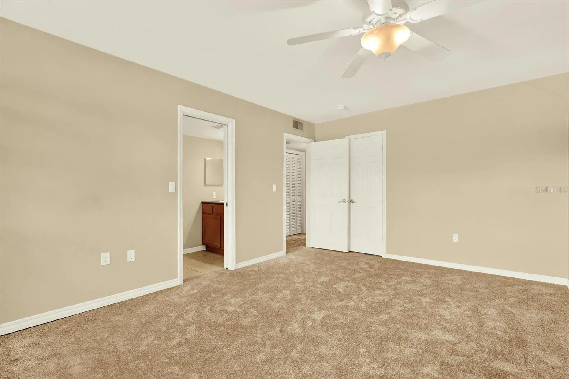 10330 Carrollwood Lane Tampa FL 33618