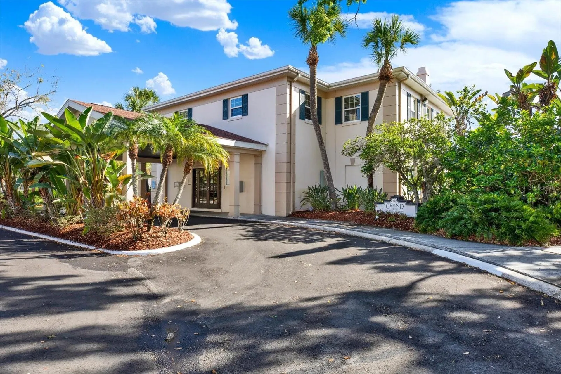 10330 Carrollwood Lane Tampa FL 33618
