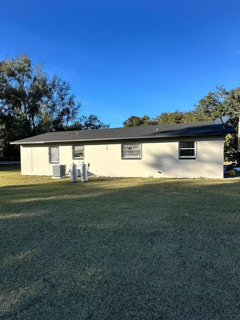 2863 County Road 238 Wildwood FL 34785