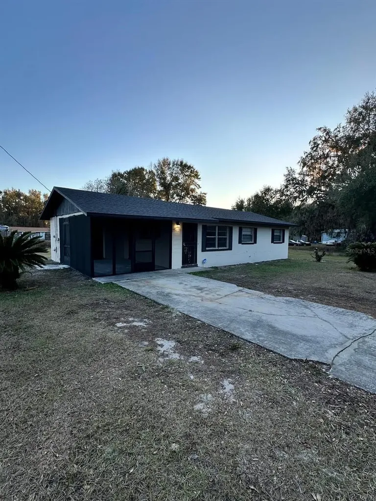 2863 County Road 238 Wildwood FL 34785