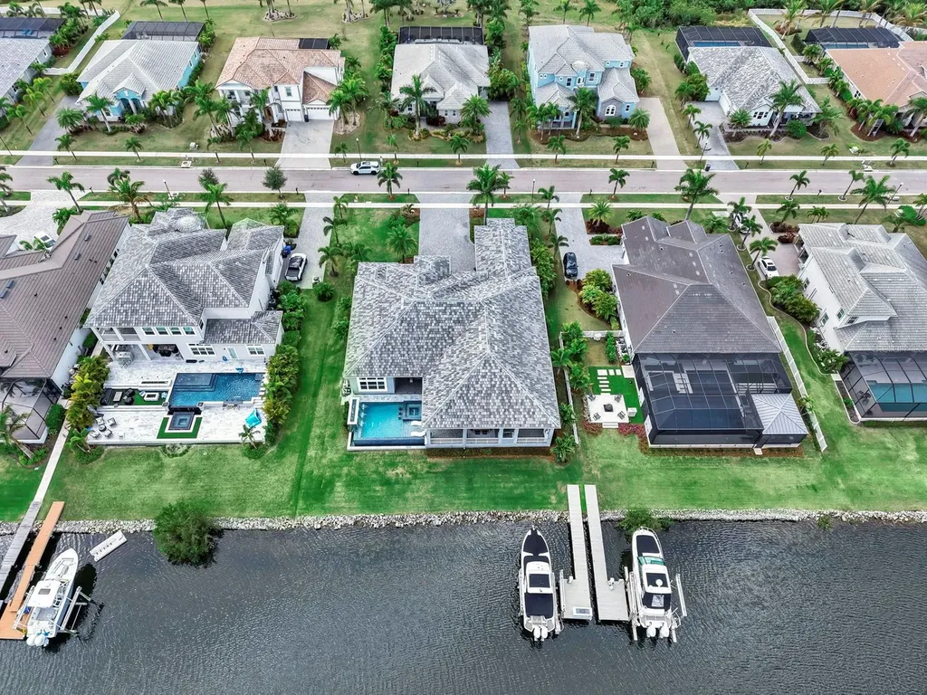 813 Manns Harbor Drive Apollo Beach FL 33572
