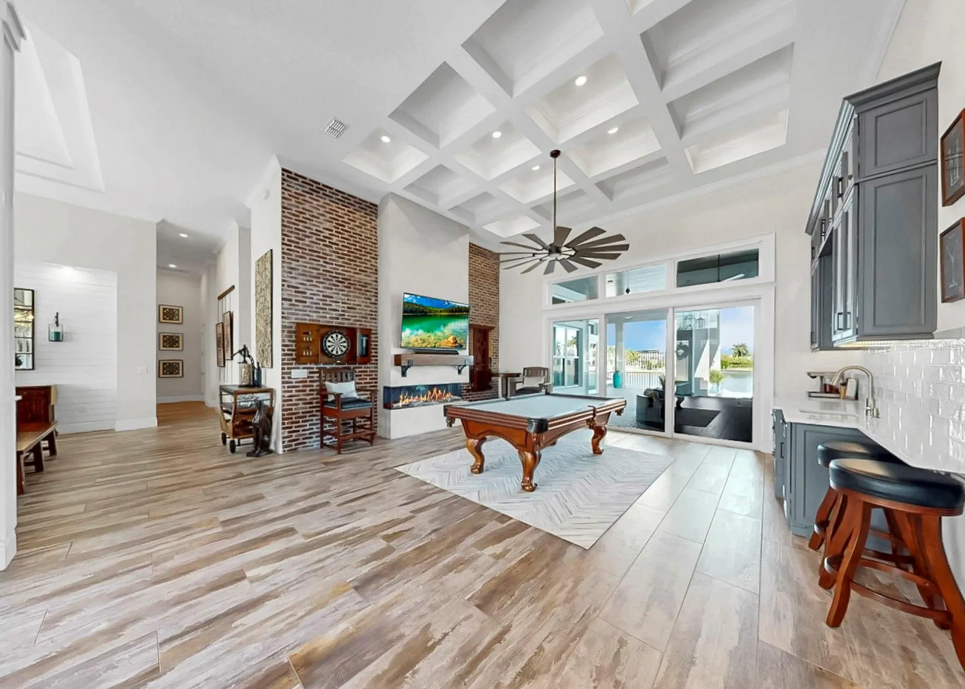 813 Manns Harbor Drive Apollo Beach FL 33572