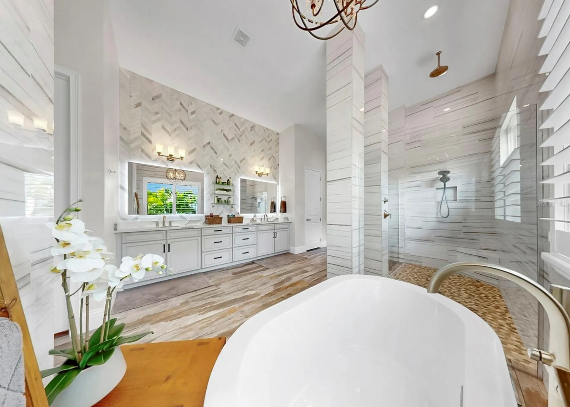 813 Manns Harbor Drive Apollo Beach FL 33572