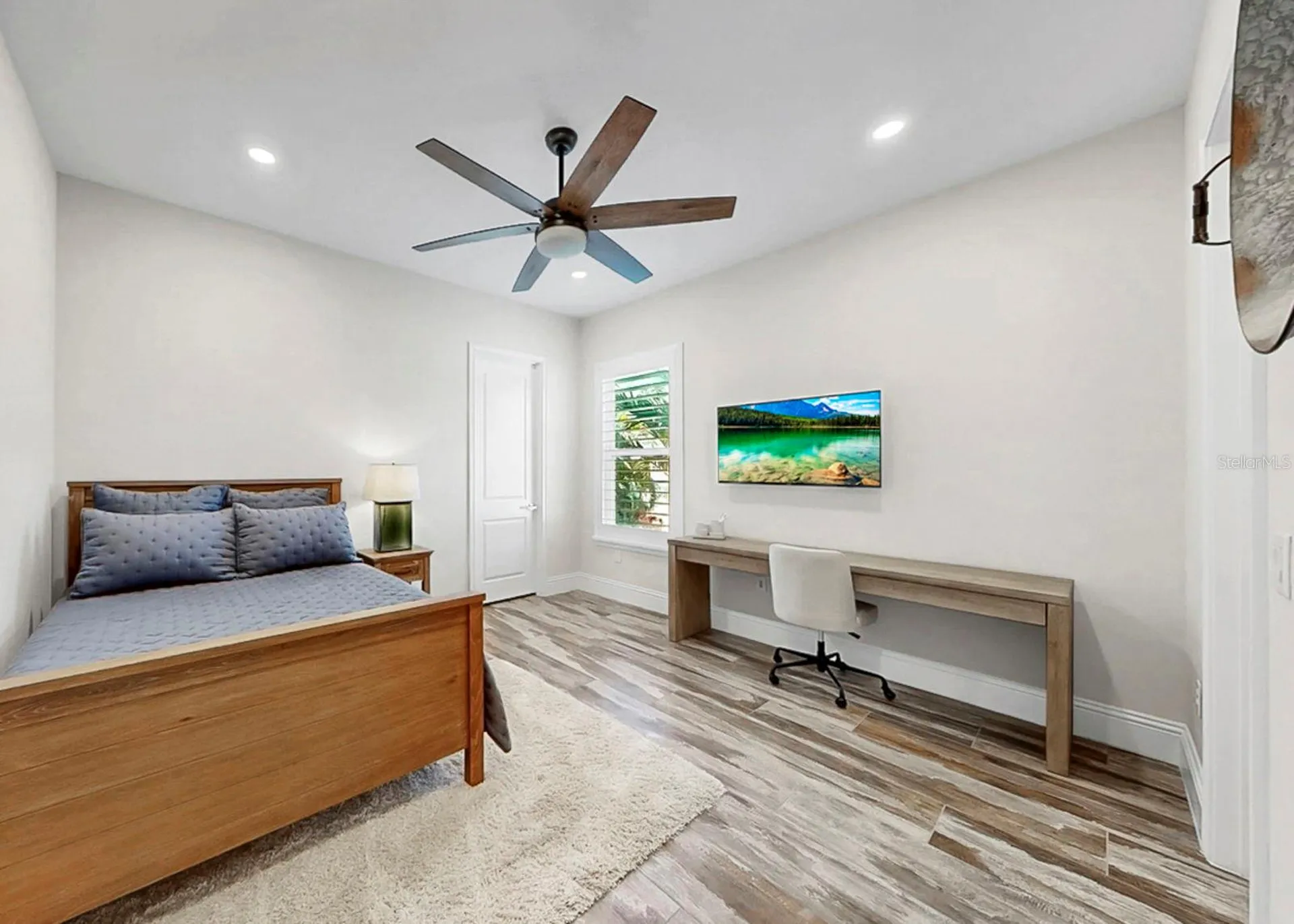 813 Manns Harbor Drive Apollo Beach FL 33572