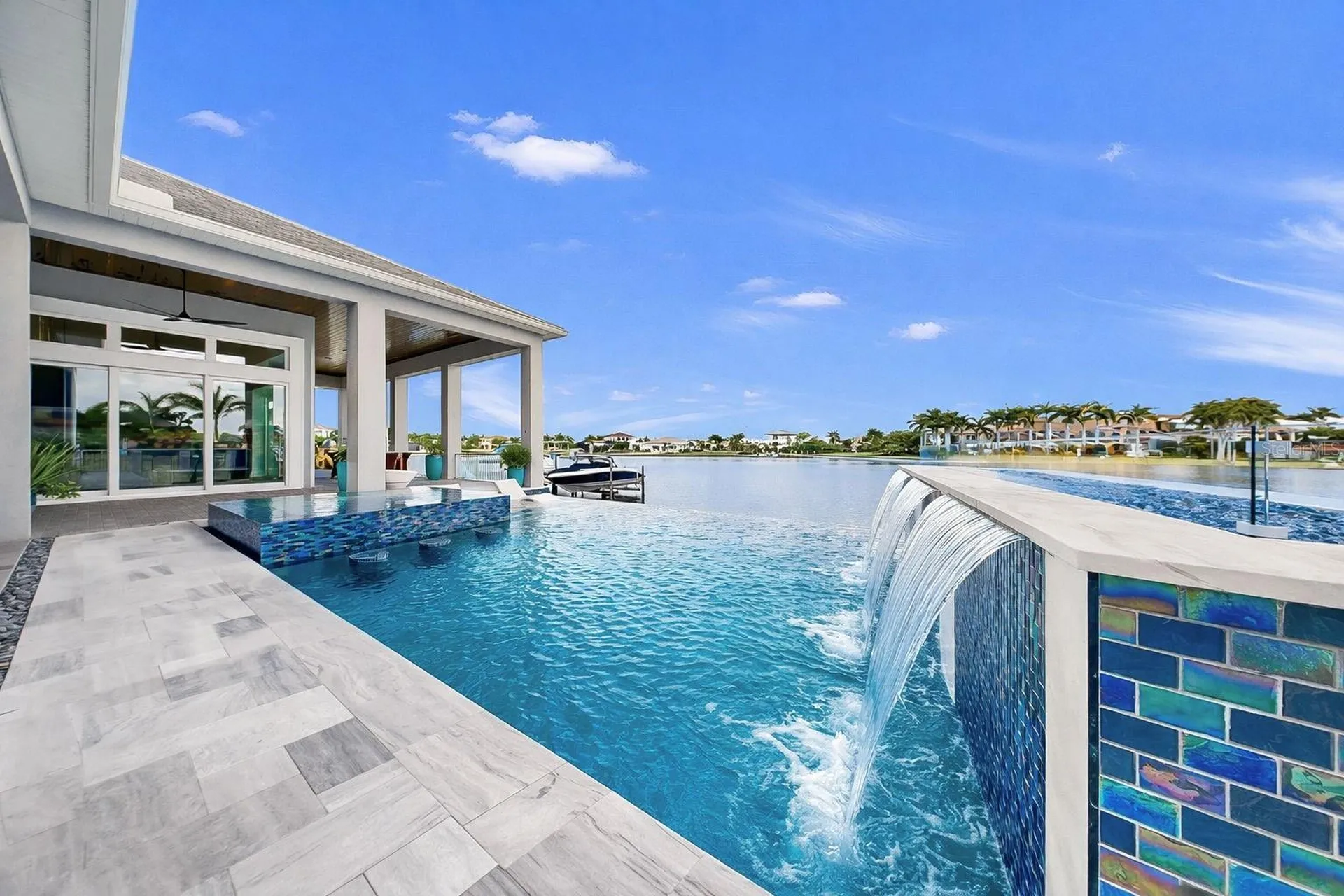 813 Manns Harbor Drive Apollo Beach FL 33572