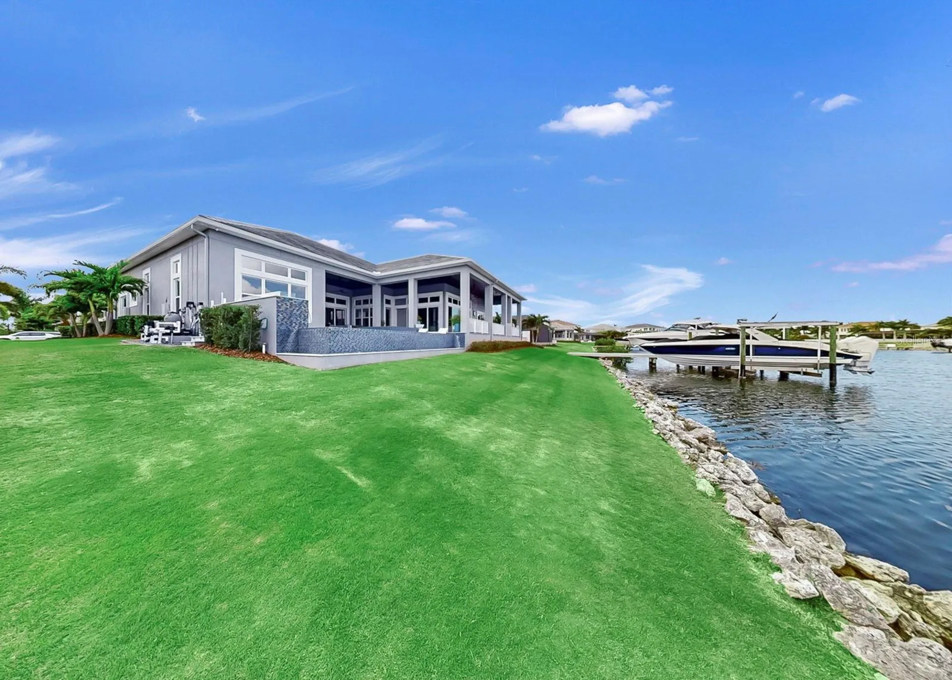 813 Manns Harbor Drive Apollo Beach FL 33572