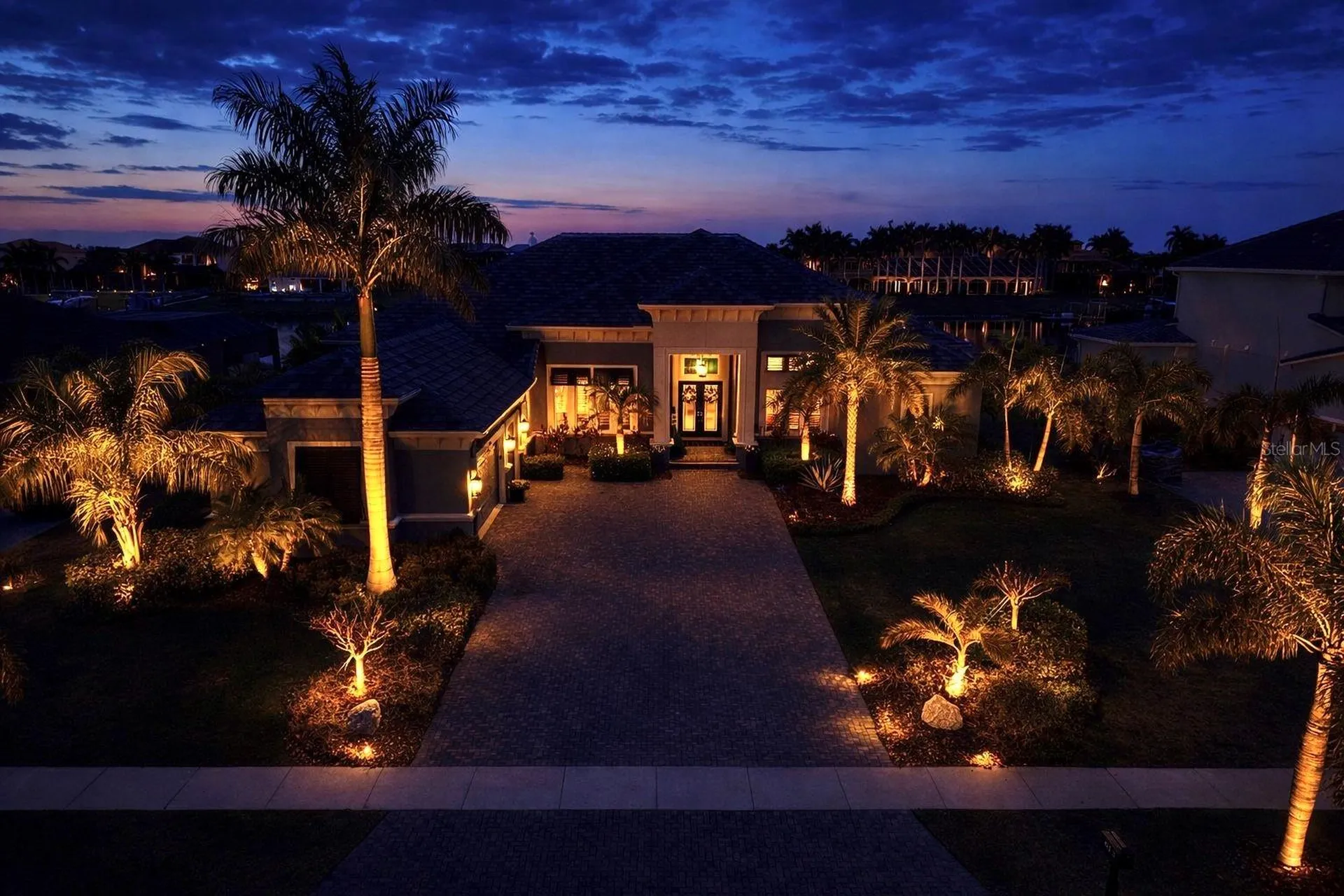 813 Manns Harbor Drive Apollo Beach FL 33572