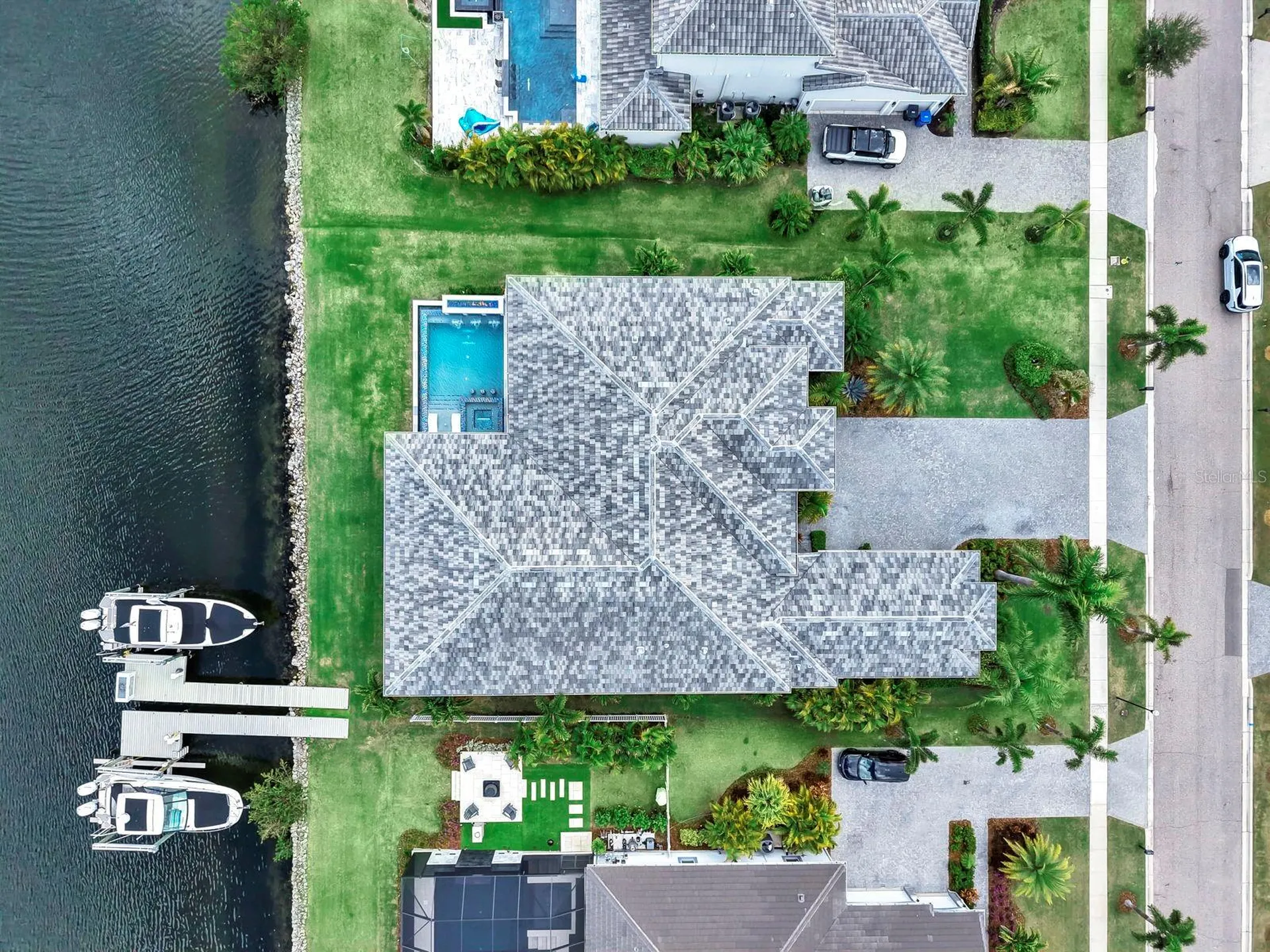 813 Manns Harbor Drive Apollo Beach FL 33572