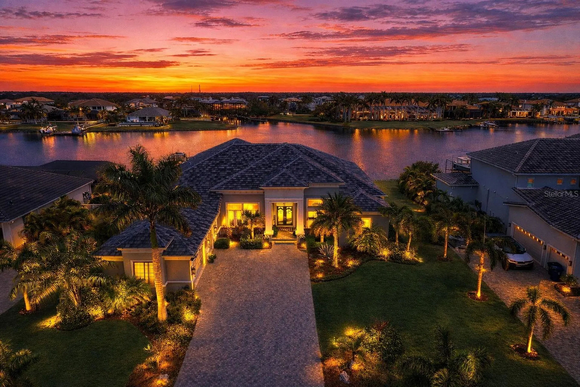 813 Manns Harbor Drive Apollo Beach FL 33572