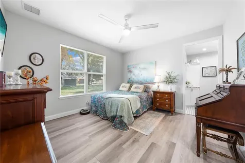5868 Alligator Lake Shore W St Cloud FL 34771