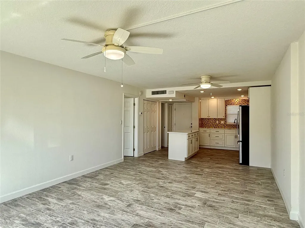 4650 Cove Circle St Petersburg FL 33708