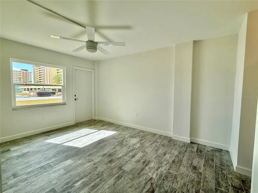 4650 Cove Circle St Petersburg FL 33708