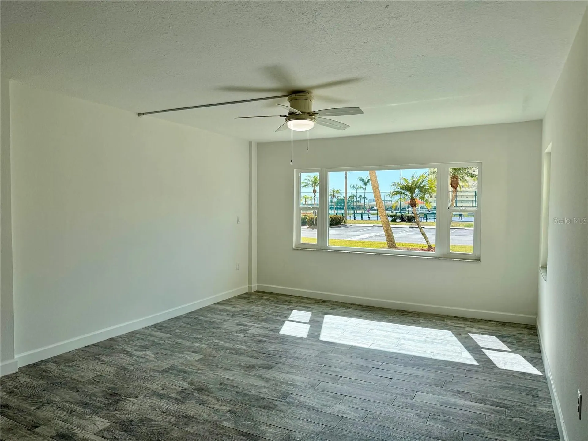 4650 Cove Circle St Petersburg FL 33708