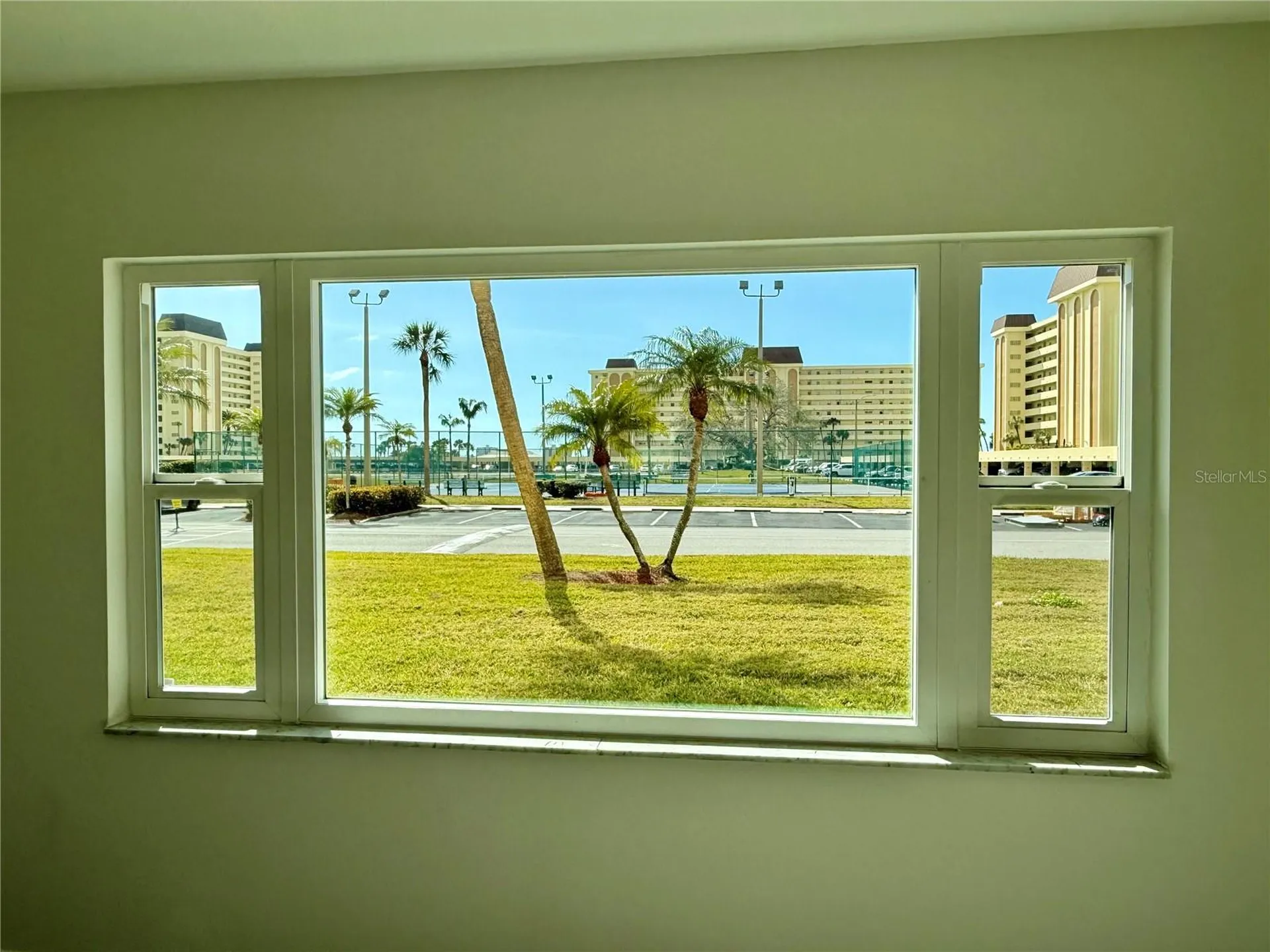 4650 Cove Circle St Petersburg FL 33708