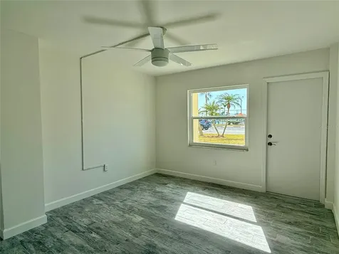 4650 Cove Circle St Petersburg FL 33708